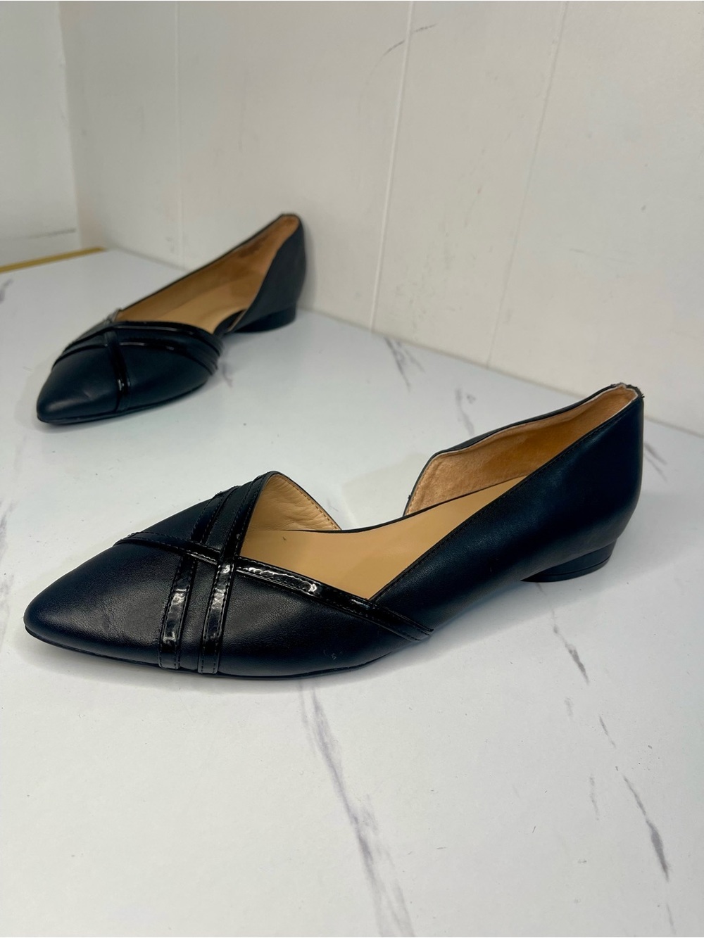 Naturalizer Black Pointed D'Orsay Flats with Patent Accents 7.5M